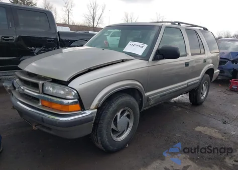2000 Chevrolet Blazer Lt z USA, uszkodzony, nr VIN 1GNDT13W4Y2264232